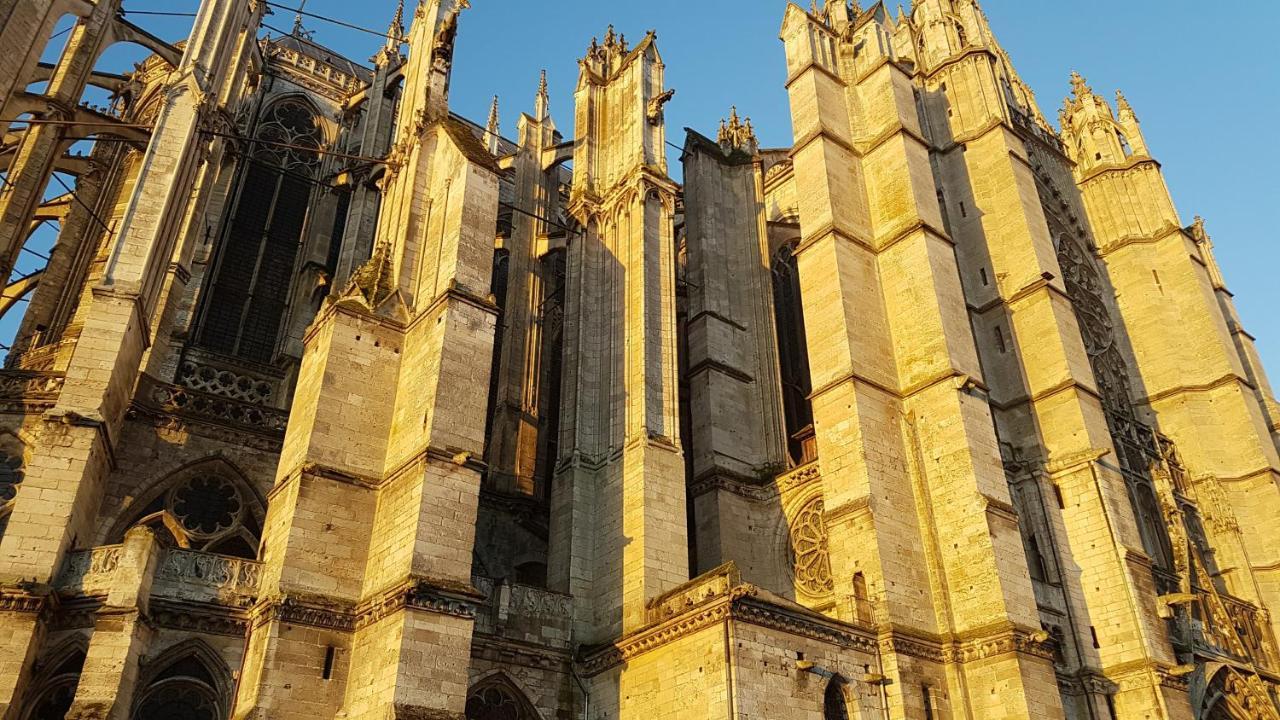 F1 Au Pied De La Cathedrale Leilighet Beauvais Eksteriør bilde